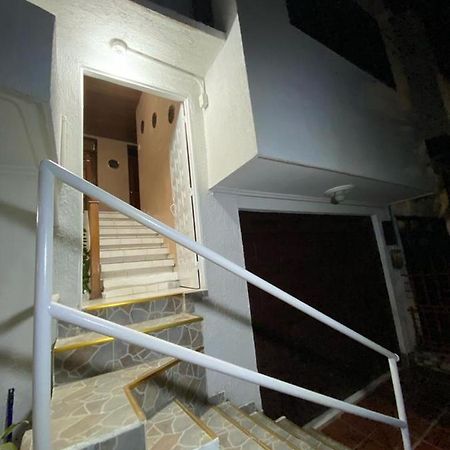 Habitaciones Independientes Cerca Al Aeropuerto 1 Cartagena Bagian luar foto