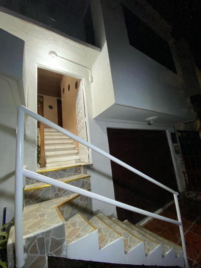 Habitaciones Independientes Cerca Al Aeropuerto 1 Cartagena Bagian luar foto